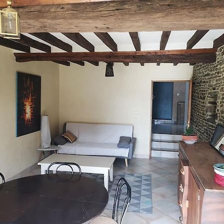 Villa Le Passage Des Fees Couvains  Exterior foto