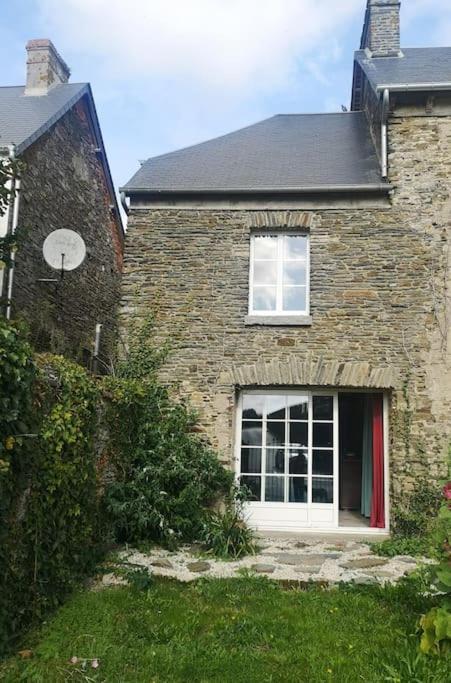 Villa Le Passage Des Fees Couvains  Exterior foto