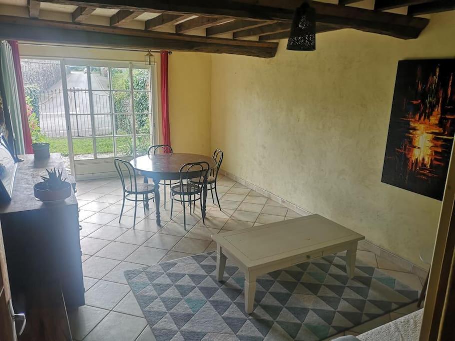 Villa Le Passage Des Fees Couvains  Exterior foto