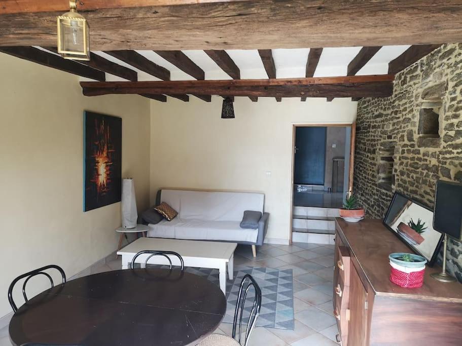 Villa Le Passage Des Fees Couvains  Exterior foto